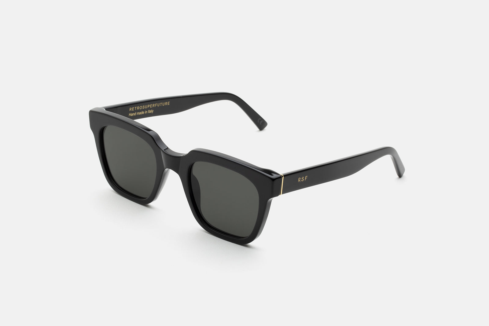 Giusto Black - Retrosuperfuture -