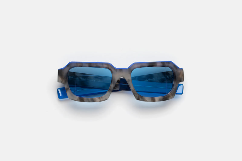 Caro ACW IV Volt Blue - Retrosuperfuture -