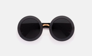 Esther Black - Retrosuperfuture - — 1