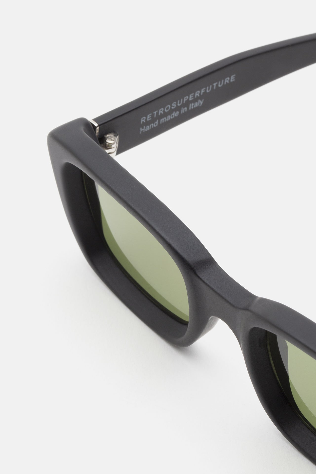 Lira Black Matte - Retrosuperfuture -