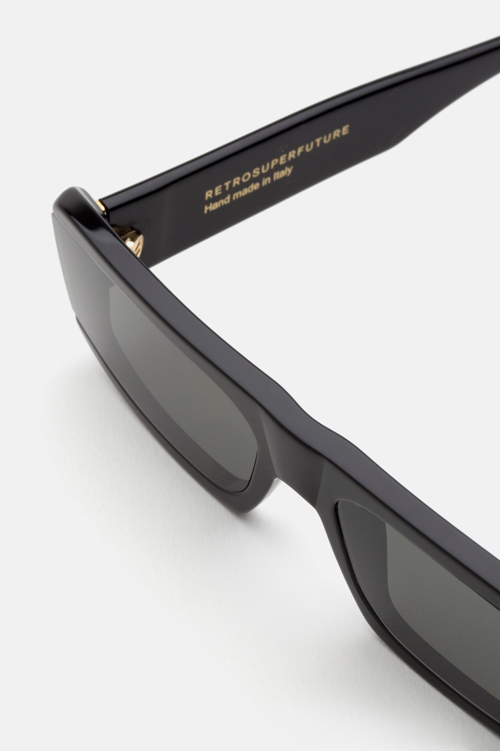 Issimo Black - Retrosuperfuture -
