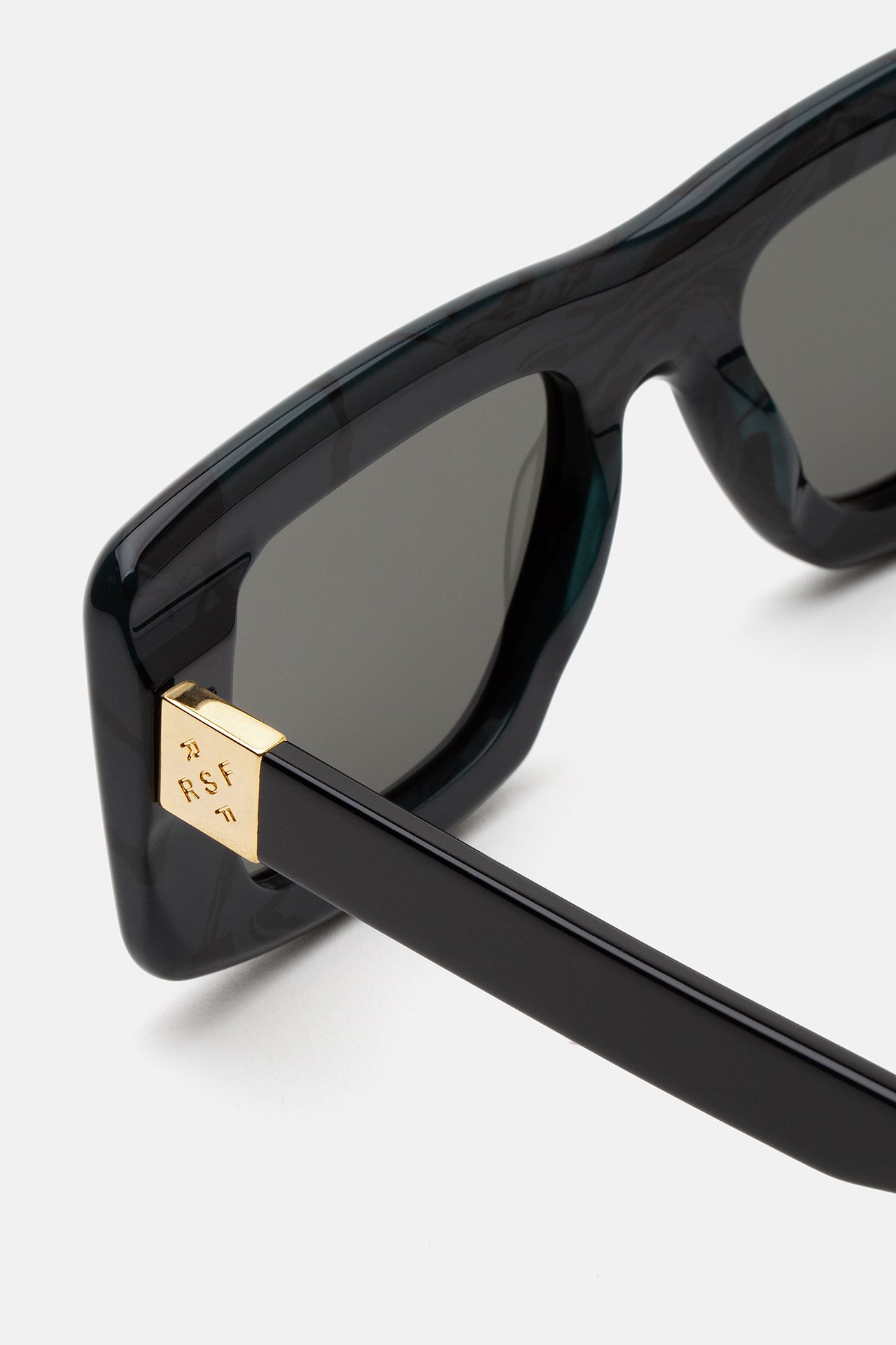 Louis Vuitton LN Waimea Sunglasses Black With Logo on Lens