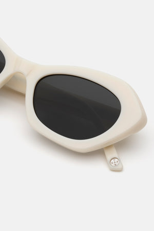 Rockabilly White - Retrosuperfuture - — 3