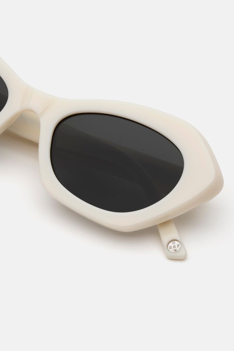 Rockabilly White - Retrosuperfuture -