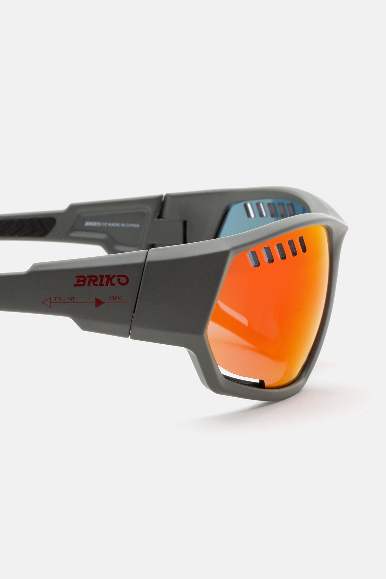 ANTARES Grey Shuttle A2B - Retrosuperfuture -