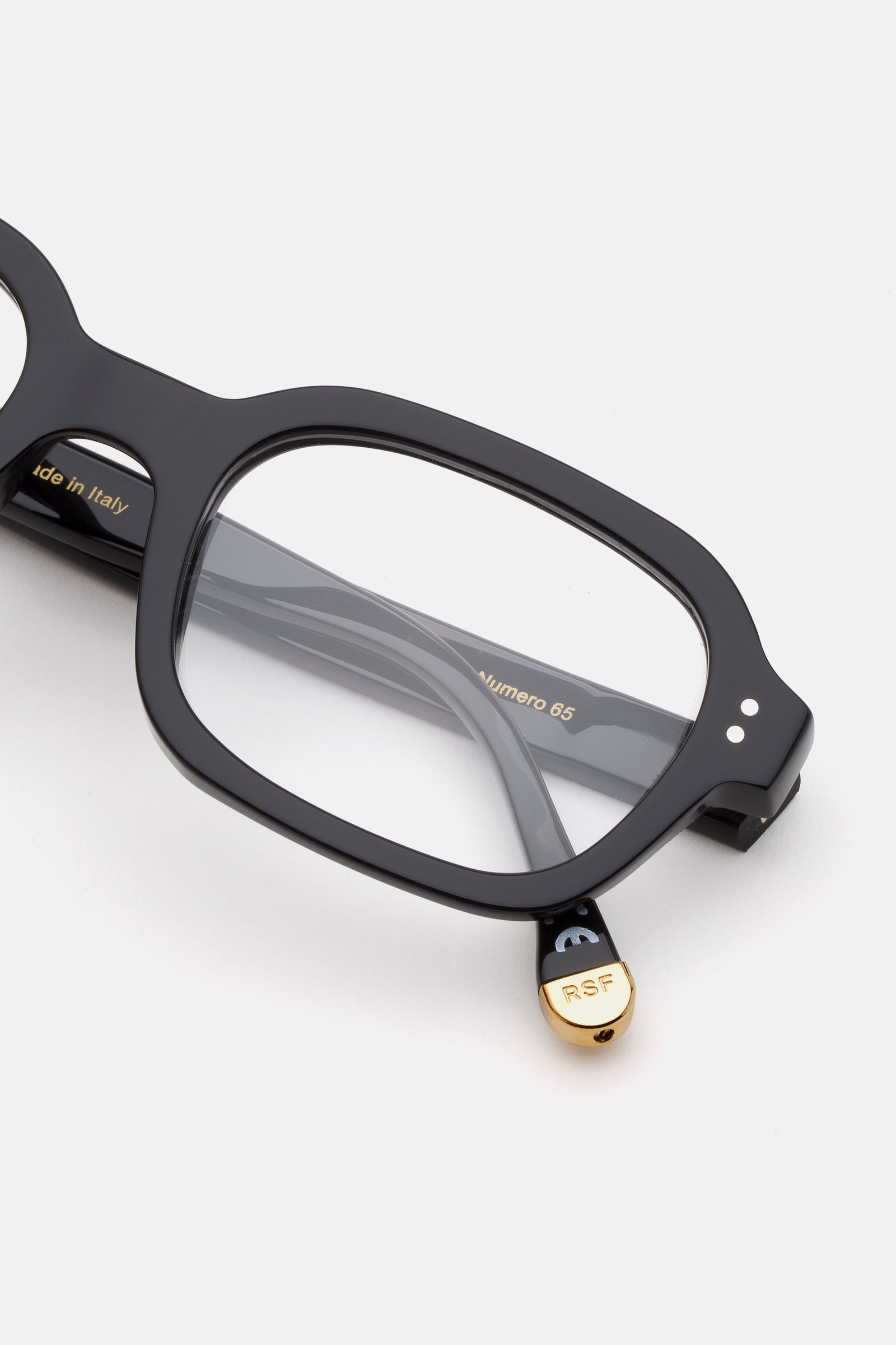Numero 65 Nero - Retrosuperfuture -