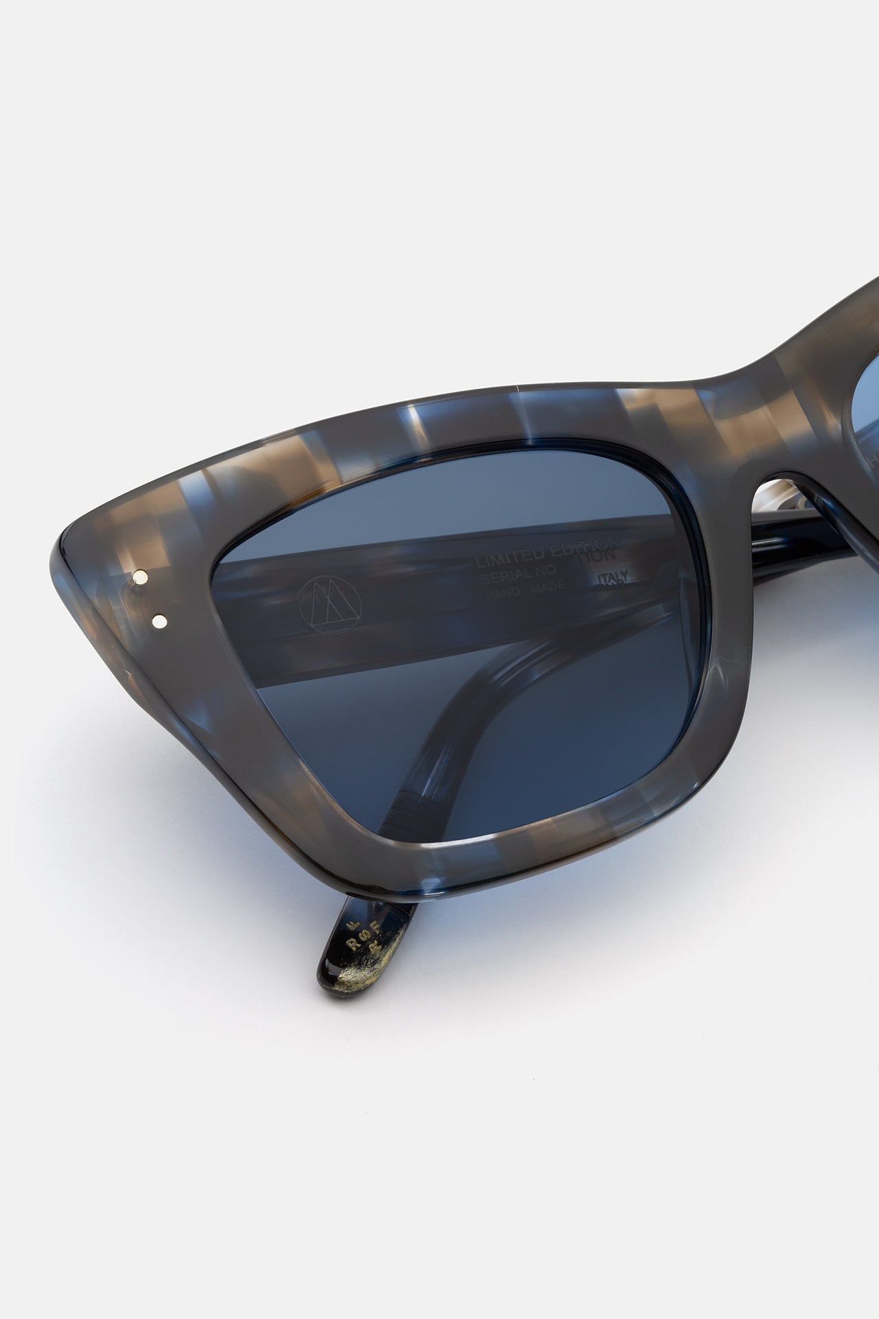 Fox Motion - Retrosuperfuture -