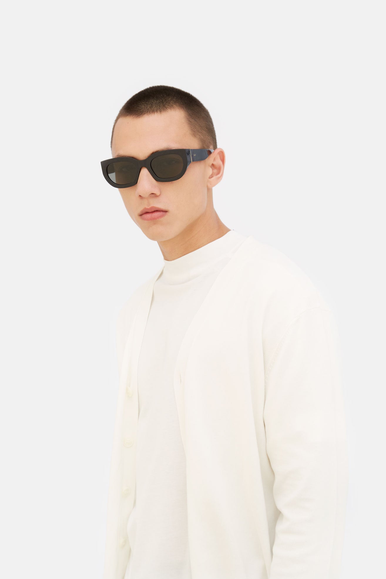 Alva Black - Retrosuperfuture -