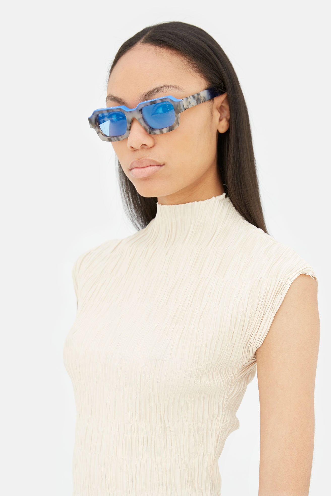 Caro ACW IV Volt Blue - Retrosuperfuture -