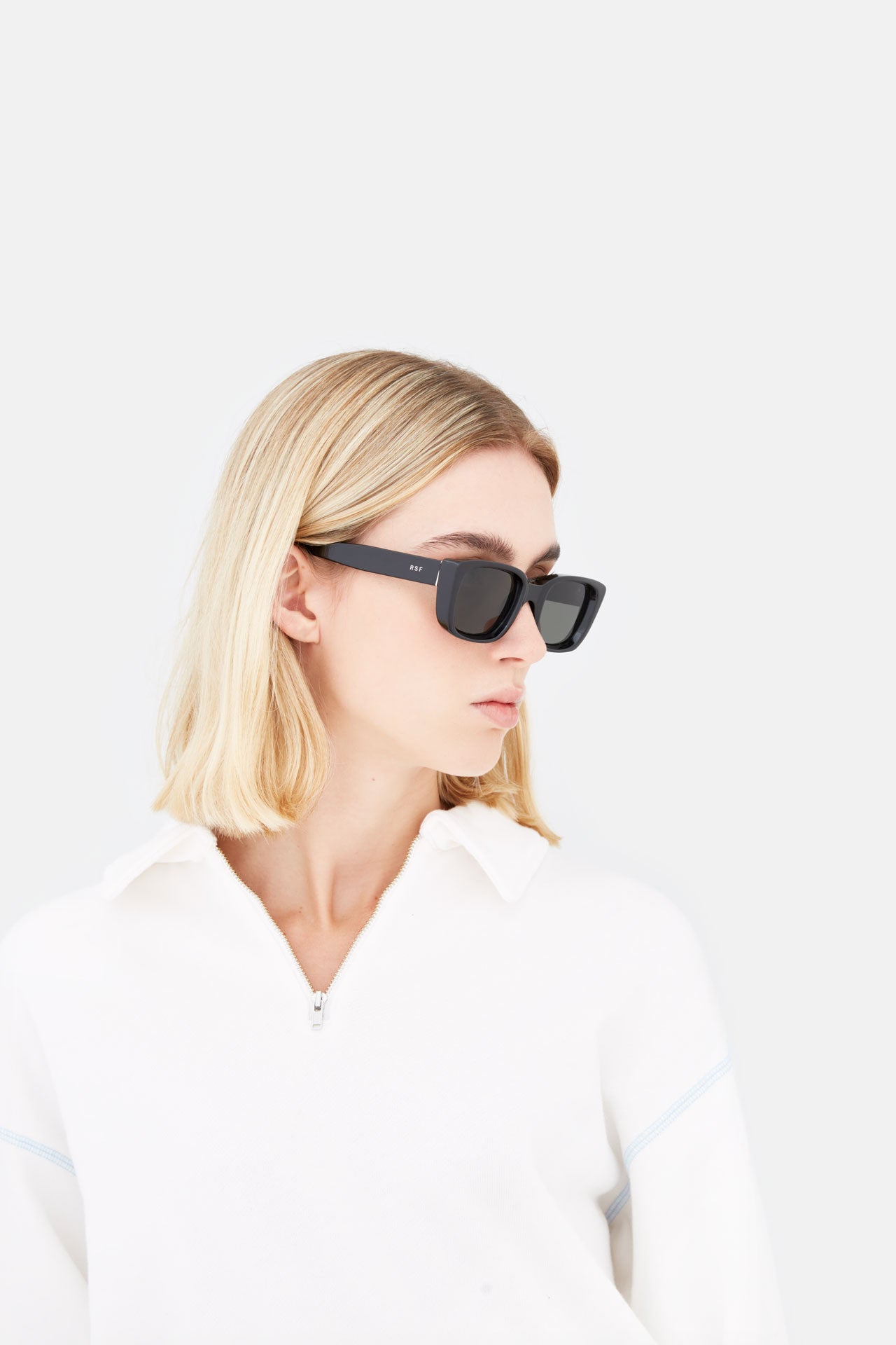 Lira Black - Retrosuperfuture -