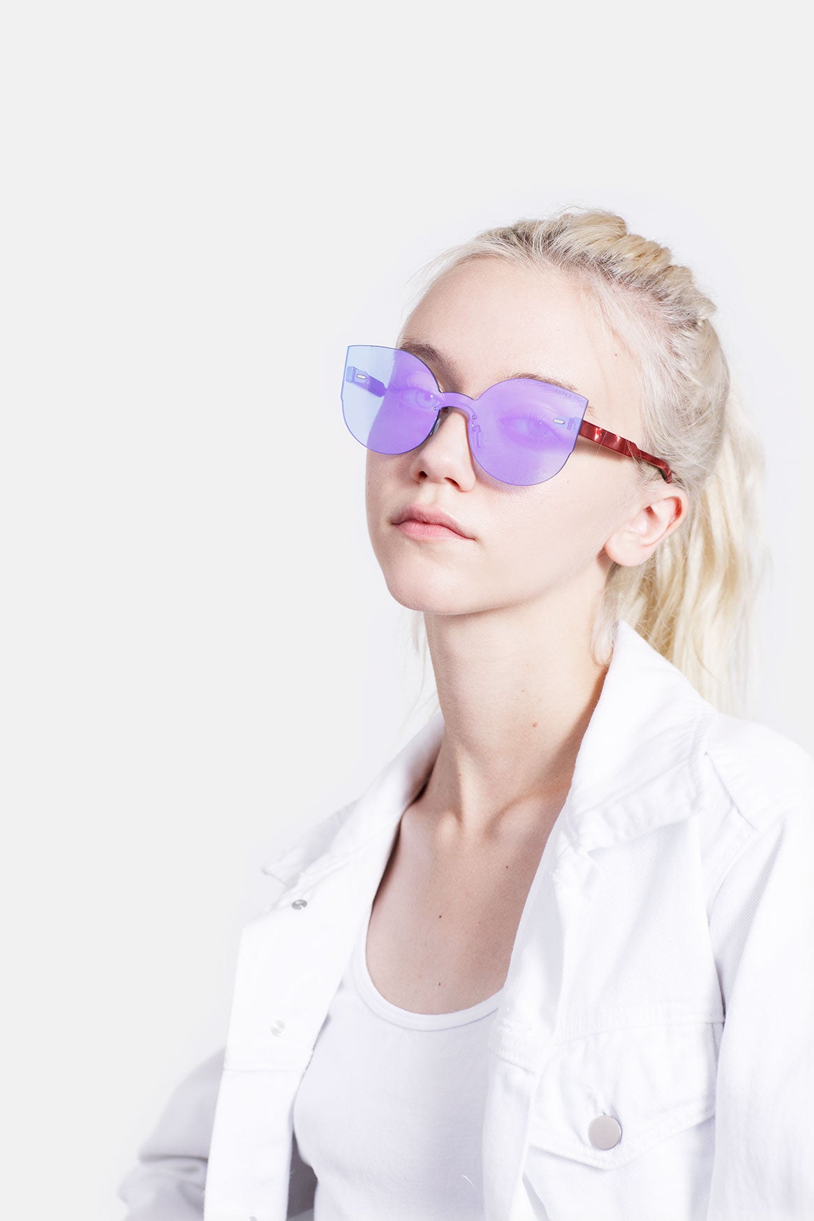 Screen Lucia Celeste - Retrosuperfuture -