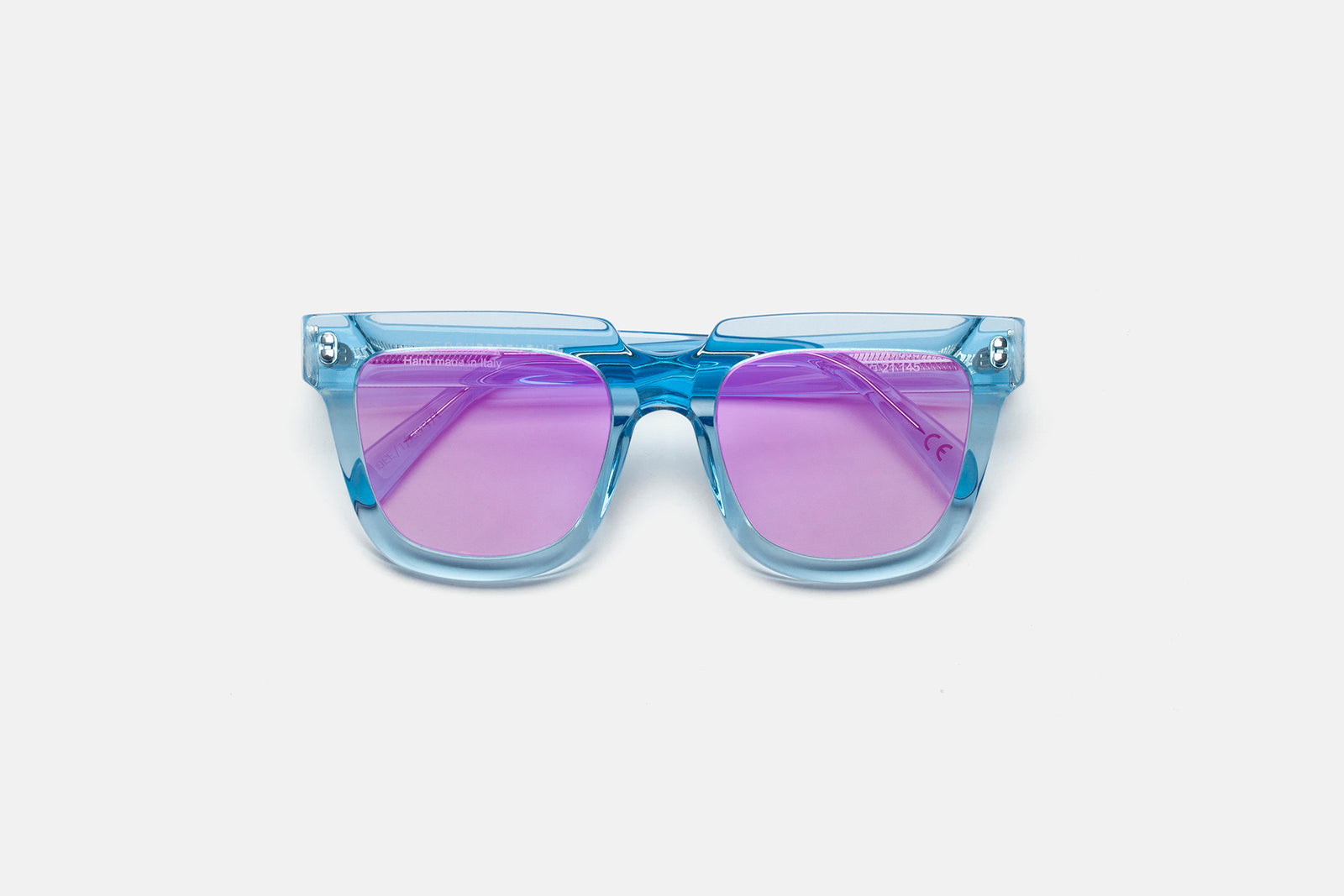 Modo Iridescent - Retrosuperfuture -